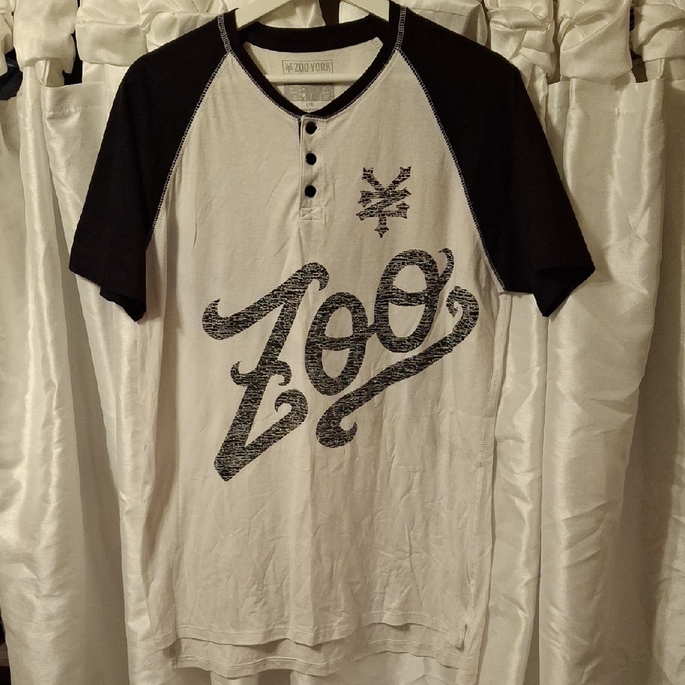 Zoo York Black and White Raglan Shirt Lg 💖💖💖💖